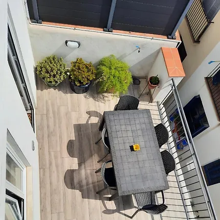 Apartaco 아파트 시체스